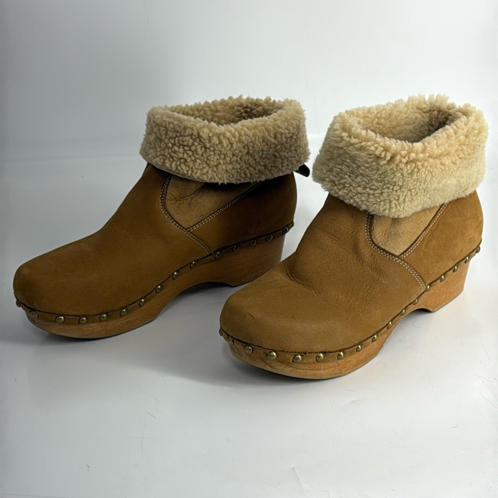 Anthropologie Penelope Chilvers SZ 39/8 Shearling-Cuffed Clog Boots Honey